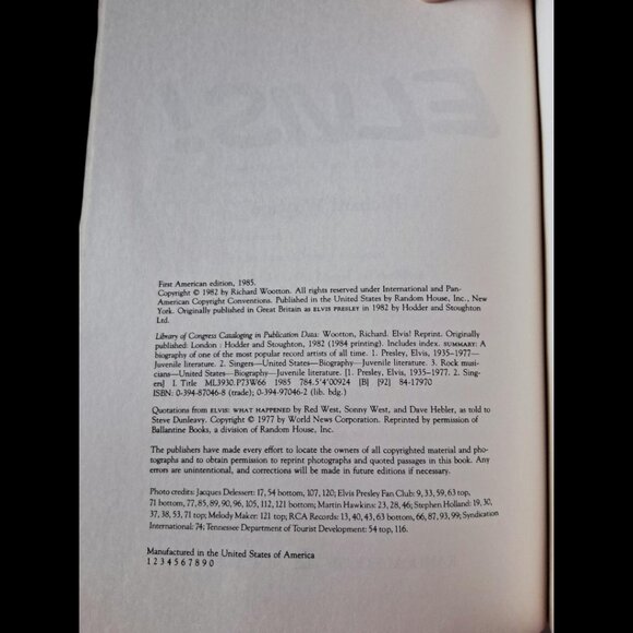 Vintage Elvis Collectibles: Cookbook, VHS, Book & Magazine King of Rock n Roll - Picture 14 of 16